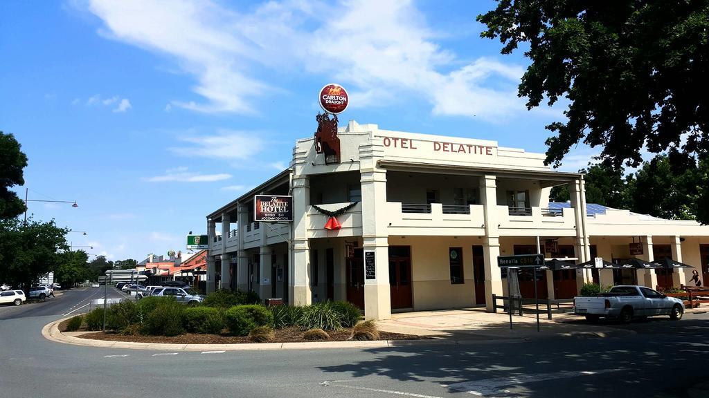 Delatite Hotel Mansfield Bagian luar foto