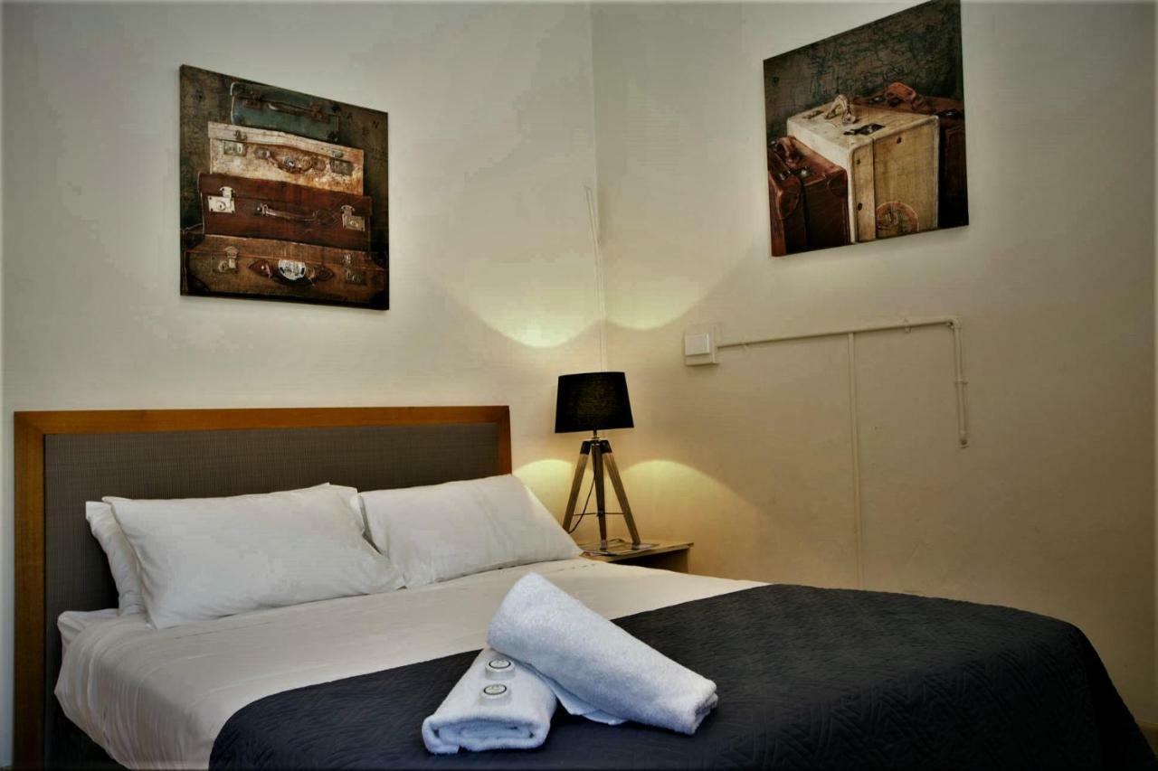Delatite Hotel Mansfield Bagian luar foto
